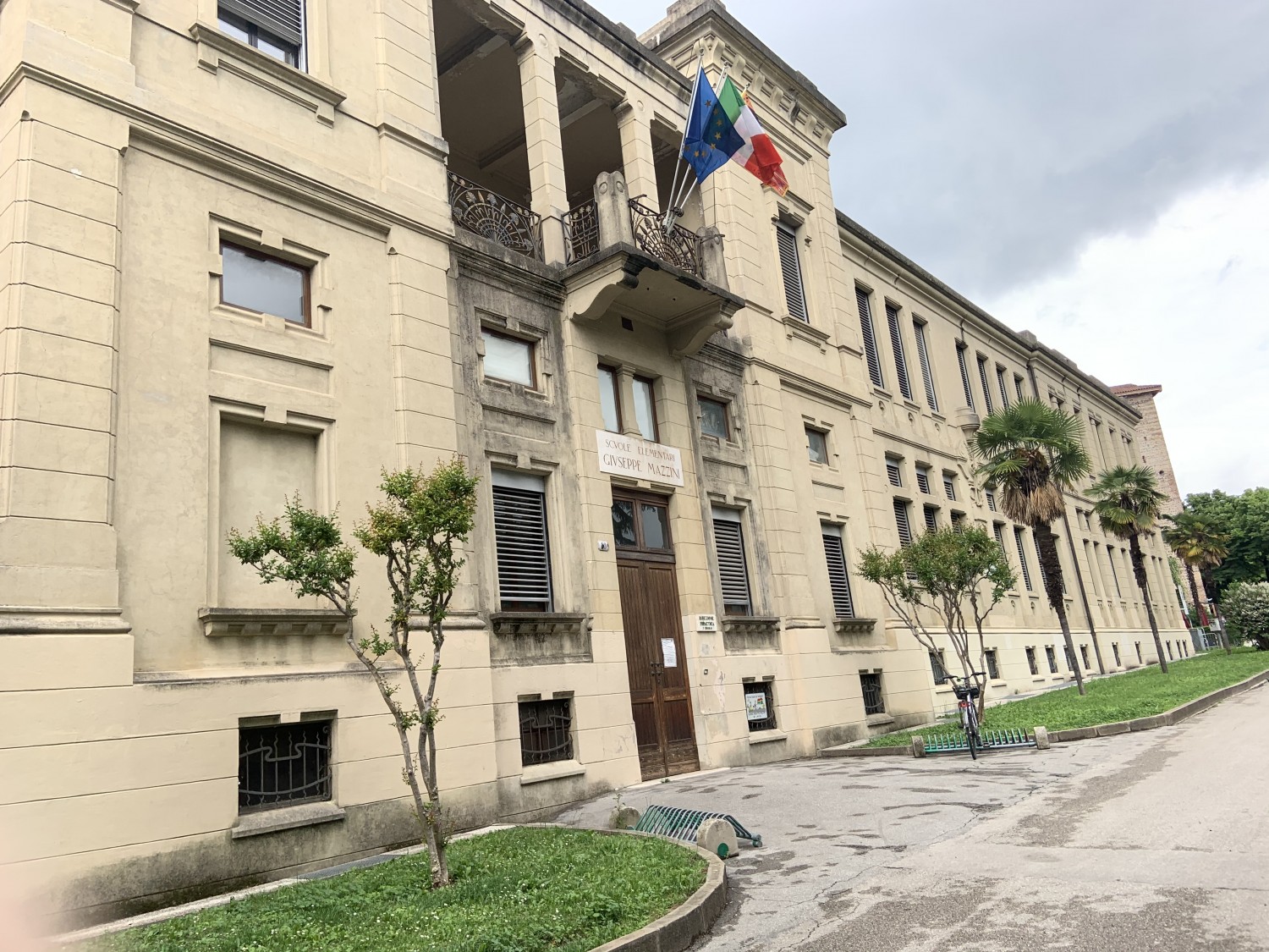 La Mazzini chiude i battenti