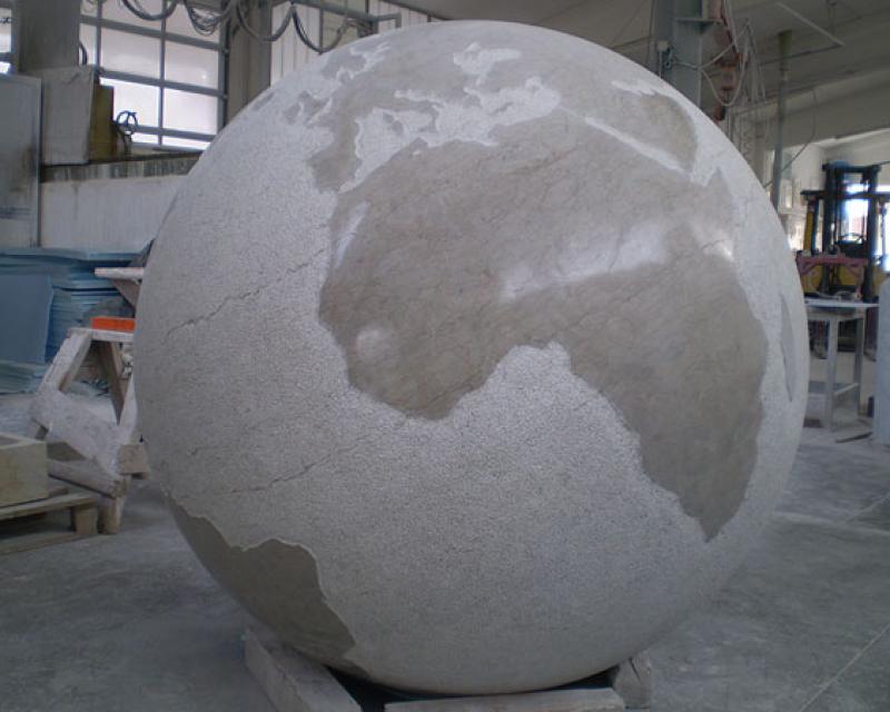 Bassanonet.it Un mappamondo di marmo “made in Pove”