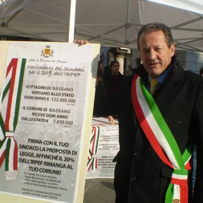 Bassanonet.it 20 per cento dell'IRPEF ai Comuni, raccolta di firme in piazza