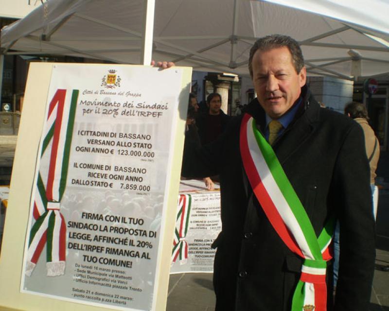 Bassanonet.it 20 per cento dell'IRPEF ai Comuni, raccolta di firme in piazza