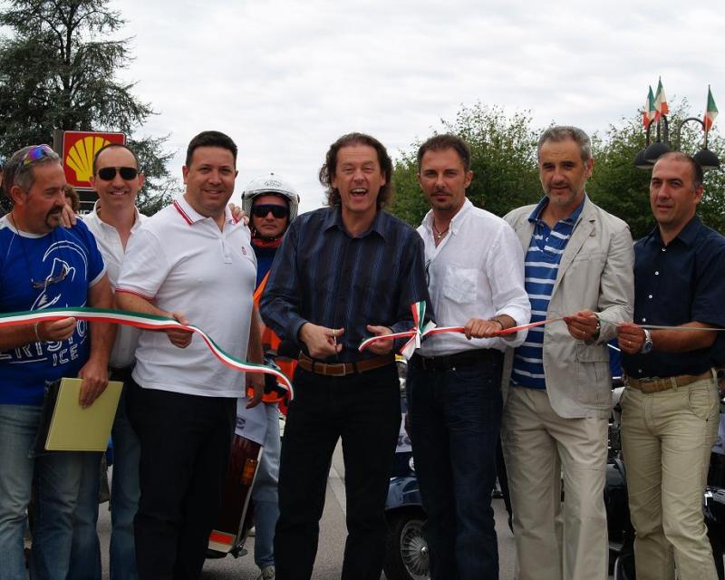 Bassanonet.it Grandissimo successo per il Vesparaduno di Nove