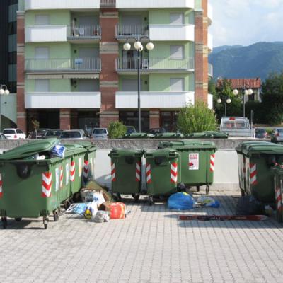 Bassanonet.it Rifiuti in Largo Perlasca