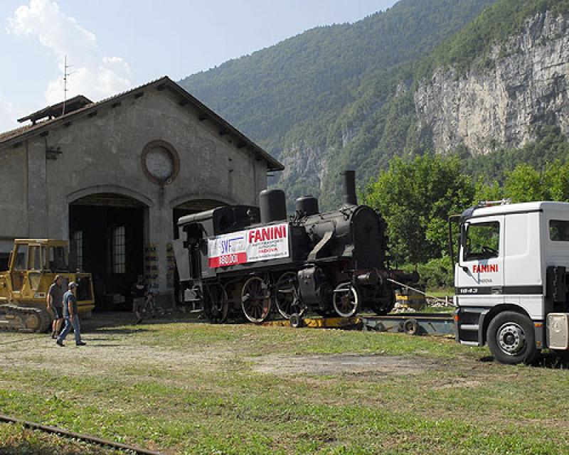 Bassanonet.it E' arrivata a Primolano la prima locomotiva 880 001