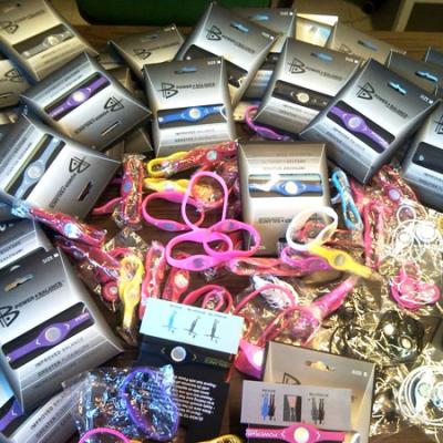 Bassanonet.it Sequestrati nel Bassanese 130 “power balance” contraffatti