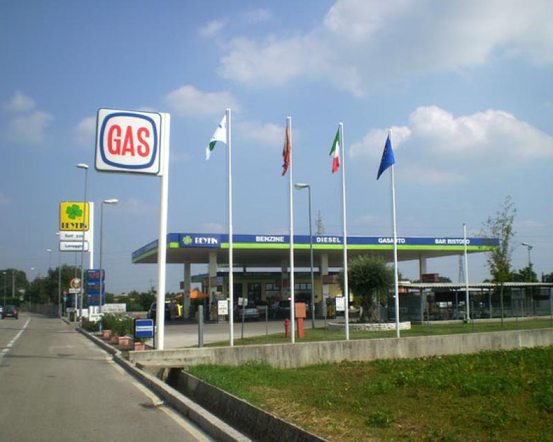 Bassanonet.it La guerra delle pompe