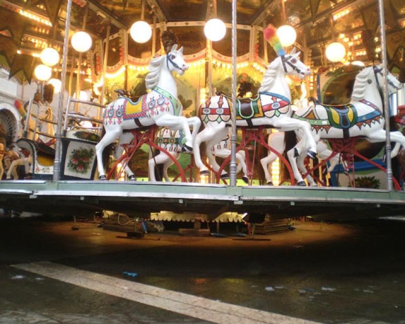 Bassanonet.it La giostra mezza piena e mezza vuota