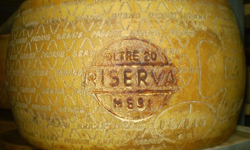 Bassanonet.it - Una forma di Grana Padano riserva oltre 20 mesi