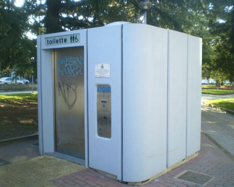 Bassanonet.it La toilette bloccata e l'acqua minerale