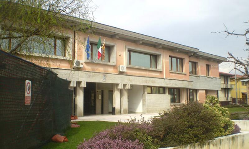 Bassanonet.it - 17 marzo 2011: Municipio di Tezze sul Brenta