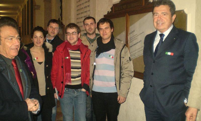 Bassanonet.it - Il sindaco Cimatti. In primo piano Rodolfo Celestino (Fli)