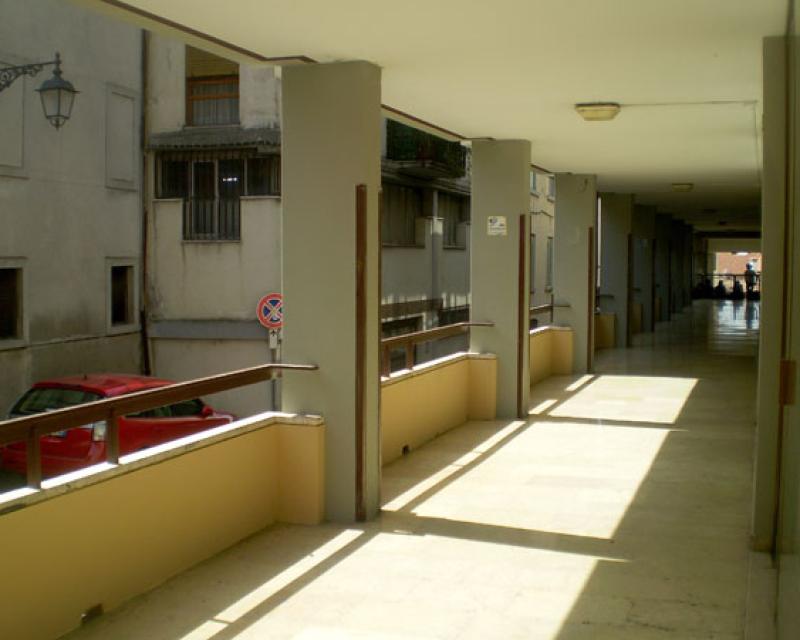 Bassanonet.it Urina in via Portici Lunghi, “beccata” dalla Polizia Locale