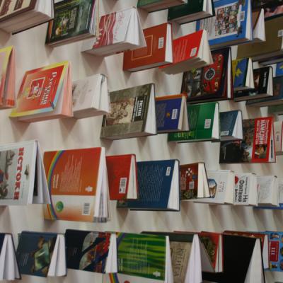 Bassanonet.it Una biblioteca tricolore per il Piccolo Festival