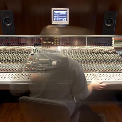 Bassanonet.it Tra Sydney e Los Angeles, la musica passa per Mossano