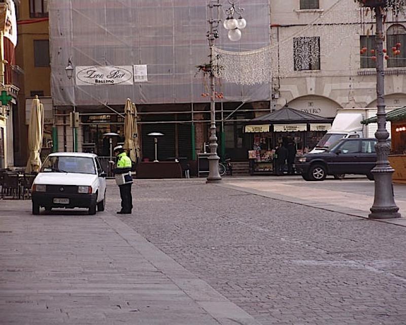 Bassanonet.it Cimatti: “Non è la ZTL che svuota i negozi del centro”