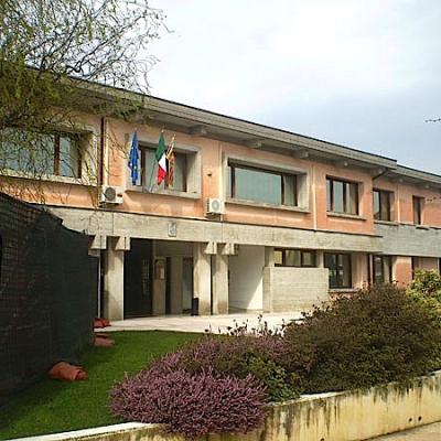 Bassanonet.it Tezze sul Brenta: la polemica corre sul web