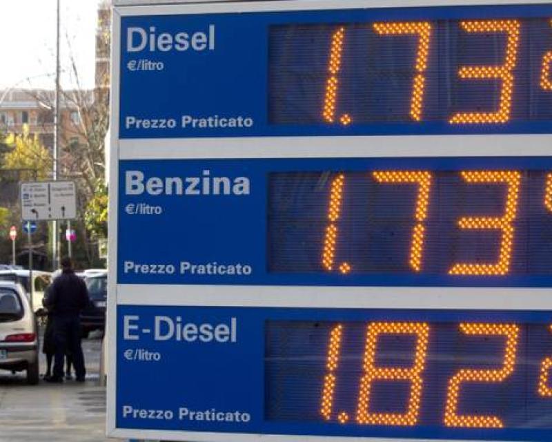 Bassanonet.it “Insostenibile e ingiustificabile lo spread sulla benzina”