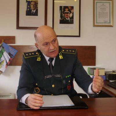 Bassanonet.it Fatture false, piscina vera