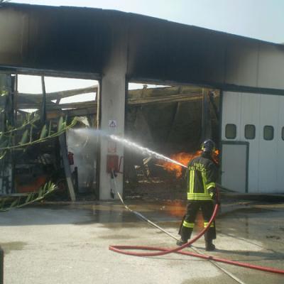 Bassanonet.it Distrutta da un incendio falegnameria di San Lazzaro 