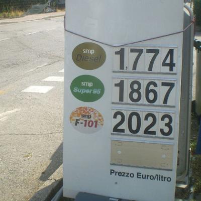 Bassanonet.it Ferragosto a 2 euro al litro