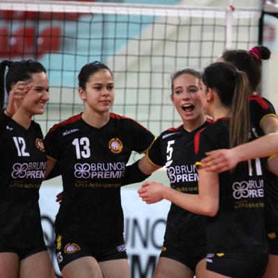 Bassanonet.it Il PalaBruel alza di nuovo il sipario: c'è Brunopremi.com - Udine