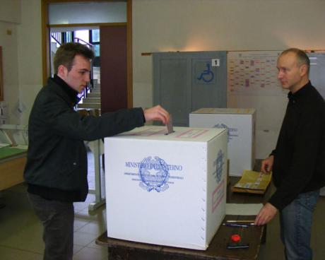 Bassanonet.it Scrutini Senato: è testa a testa