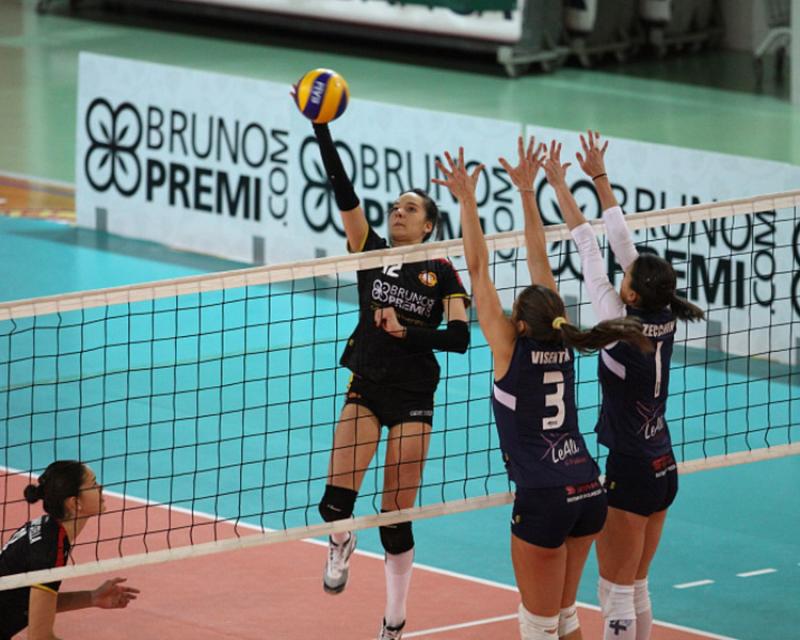 Bassanonet.it Brunopremi.com gioca solo un set, Parma vince 3-0