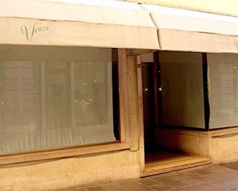 Bassanonet.it Riapre l'ex “Venzo”: sarà una profumeria