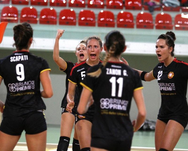 Bassanonet.it Brunopremi.com festeggia per la prima vittoria al PalaBruel