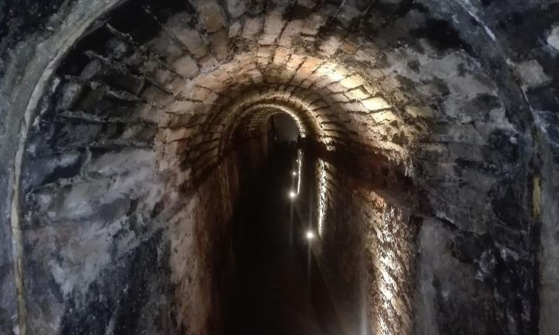 Bassanonet.it - Tunnel inferiore all'interno della spalla (foto Alessandro Tich)