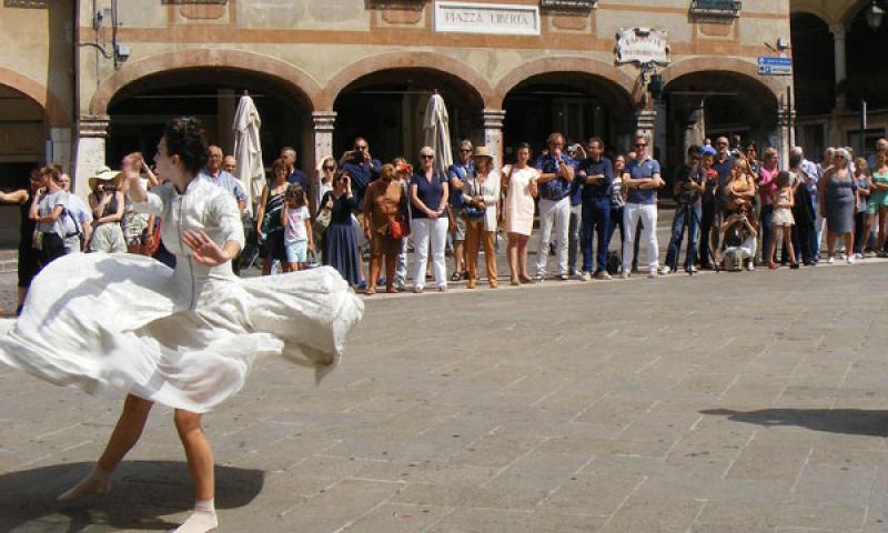 Bassanonet.it - Scapino Ballet in piazza Libertà