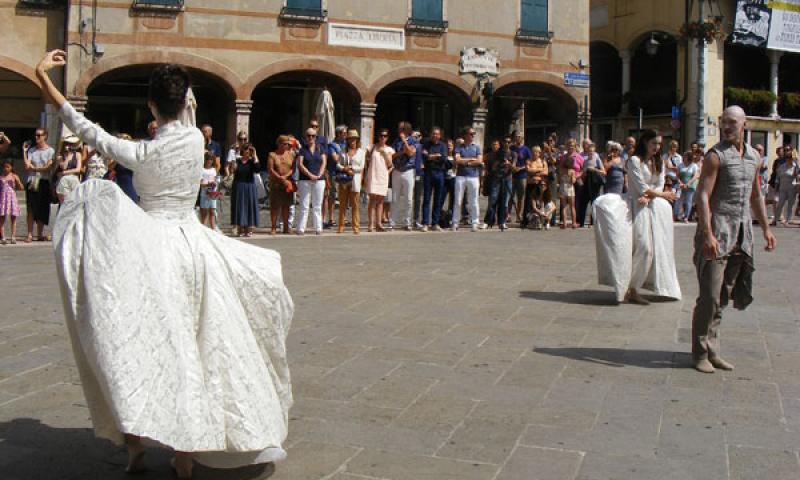 Bassanonet.it - Scapino Ballet in piazza Libertà