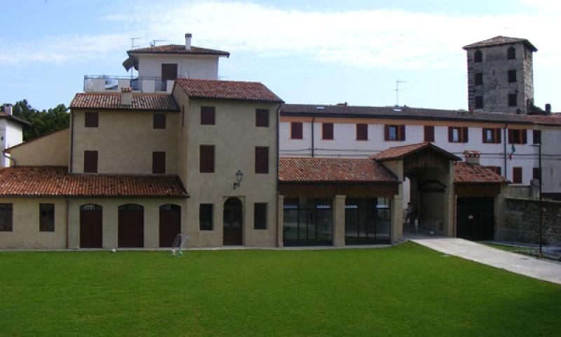 Bassanonet.it - Corpo est su vicolo da Ponte