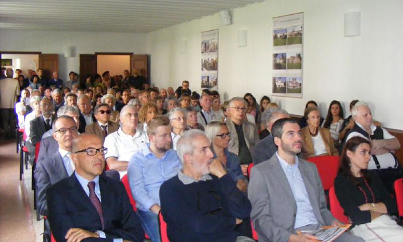 Bassanonet.it - Sala conferenze e pubblico