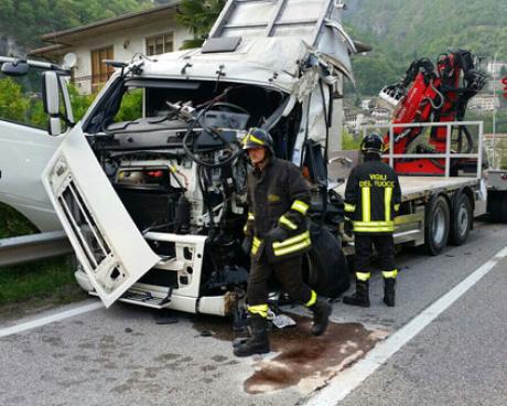 Bassanonet.it Scontro fra Tir sulla Valsugana