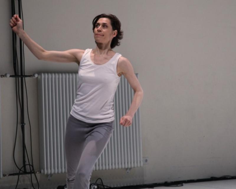 Bassanonet.it Questa sera al Garage Nardini, la danza di Jasna Vinovrški