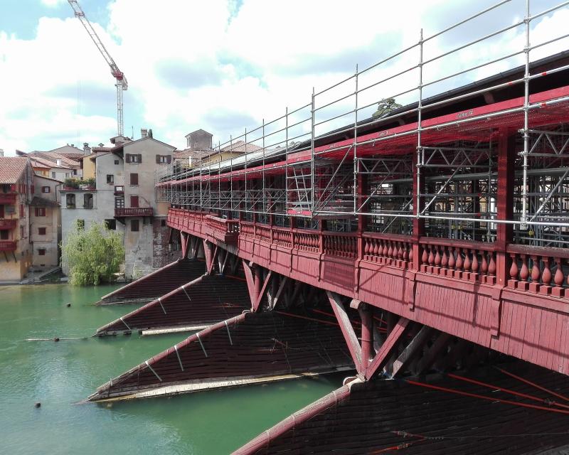 Bassanonet.it La tirata di orecchie