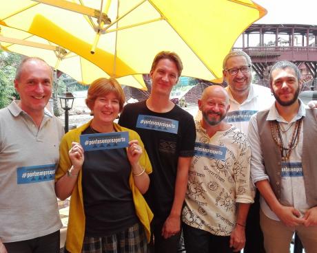 Bassanonet.it Gli adesivi e gli aderenti