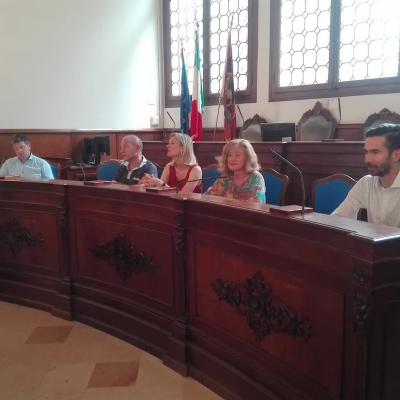 Bassanonet.it Fratello parking, sorella ape