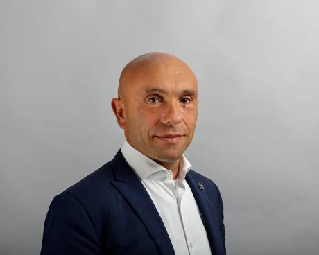 Bassanonet.it Ritorno dalla delocalizzazione? Vitec – Manfrotto riporta a Feltre la produzione ad alto valore aggiunto