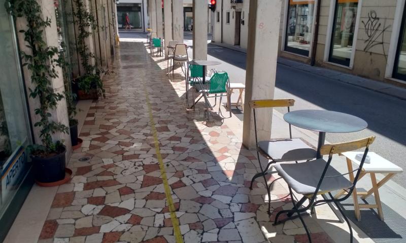 Bassanonet.it - Il portico di vicolo Bastion ieri...