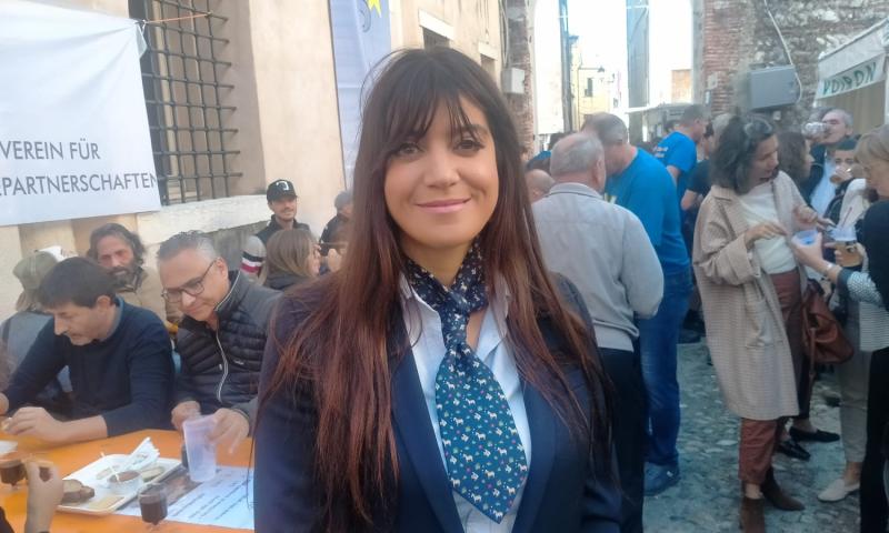 Bassanonet.it - La consigliera comunale con delega ai Gemellaggi della città di Voiron Elodie Livernais