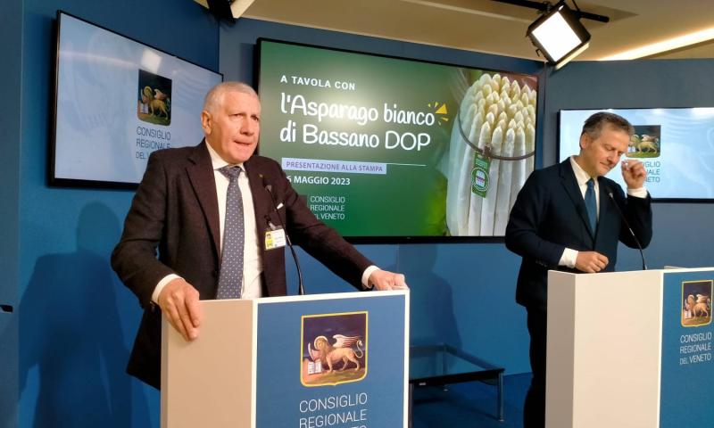 Bassanonet.it - Il presidente mandamentale di Confcommercio Paolo Lunardi in conferenza stampa