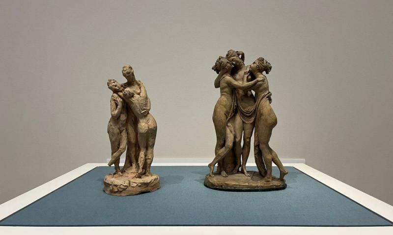 Bassanonet.it - Canova, Sketching in clay. A sinistra il bozzetto in terracotta delle Tre Grazie