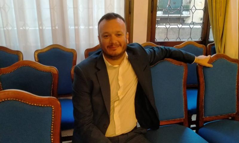 Bassanonet.it - Il neo consigliere comunale Luigi Tasca in attesa del voto per la surroga