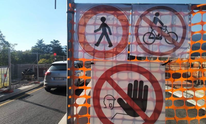 Bassanonet.it - Avvisi di carta lato est