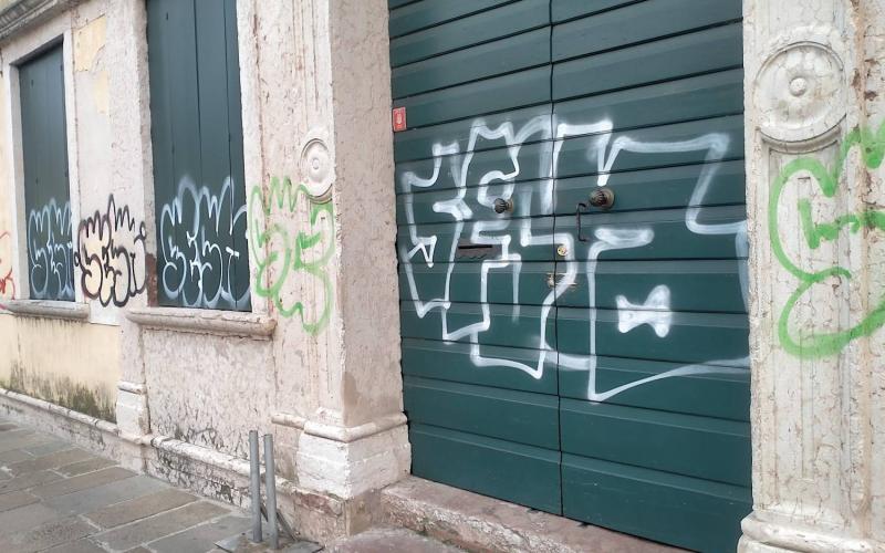 Bassanonet.it Parentesi graffa