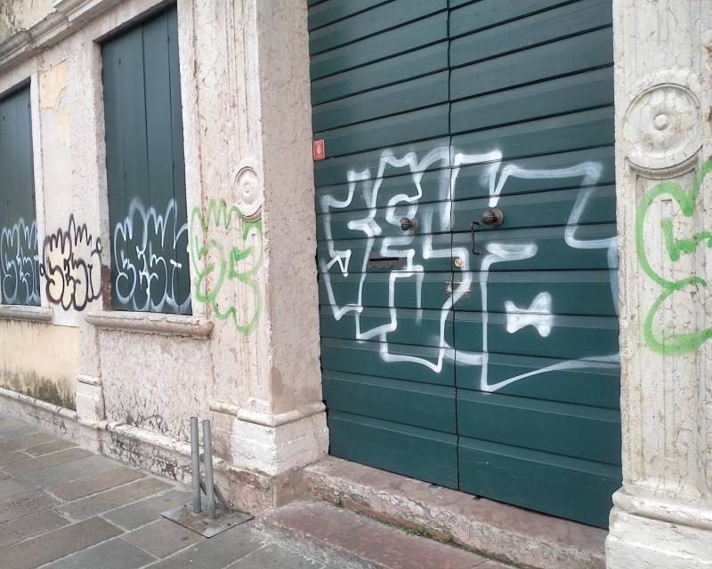 Bassanonet.it Parentesi graffa