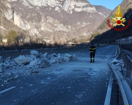 Bassanonet.it Pioggia di pietre, ferrovia e Valsugana in tilt