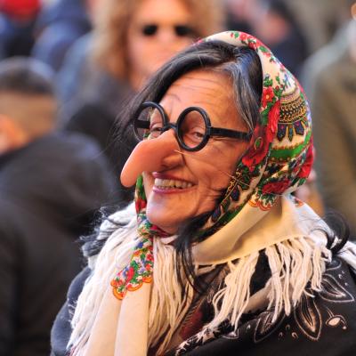 Bassanonet.it A Marostica arriva la Befana e xe brusa a vecia