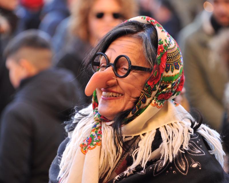 Bassanonet.it A Marostica arriva la Befana e xe brusa a vecia